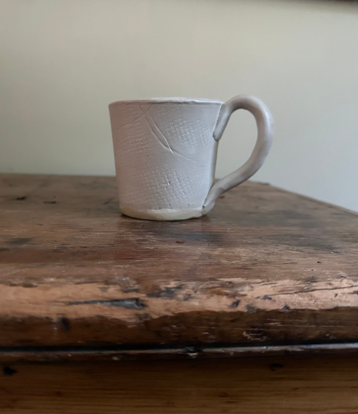 Burlap Textured Mug With Handle